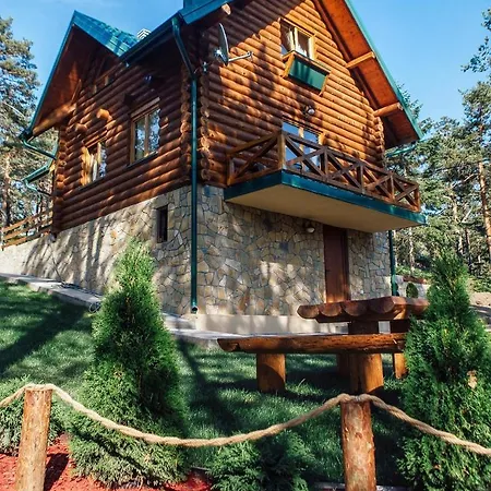 Etno Kuca Pesma, Chalet *