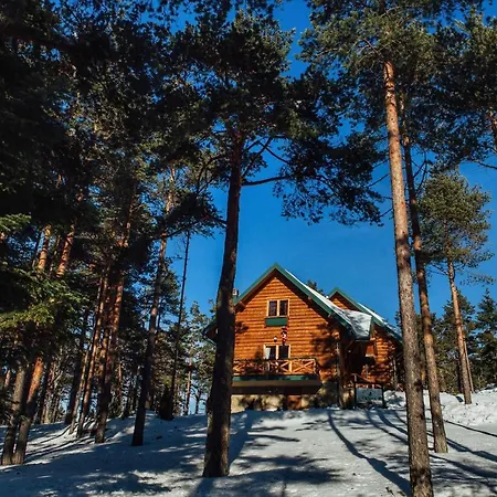 Etno Kuca Pesma, Chalet